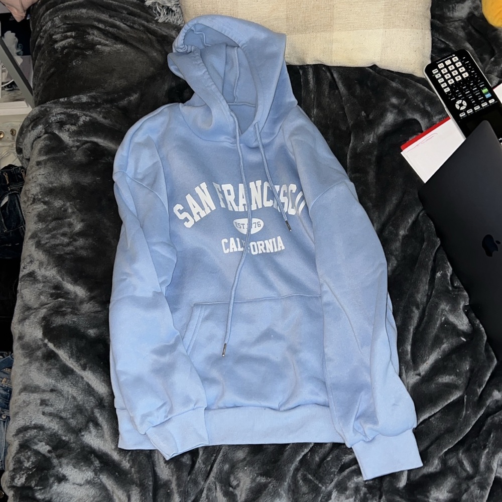 Blue San Francisco California sweatshirt size small